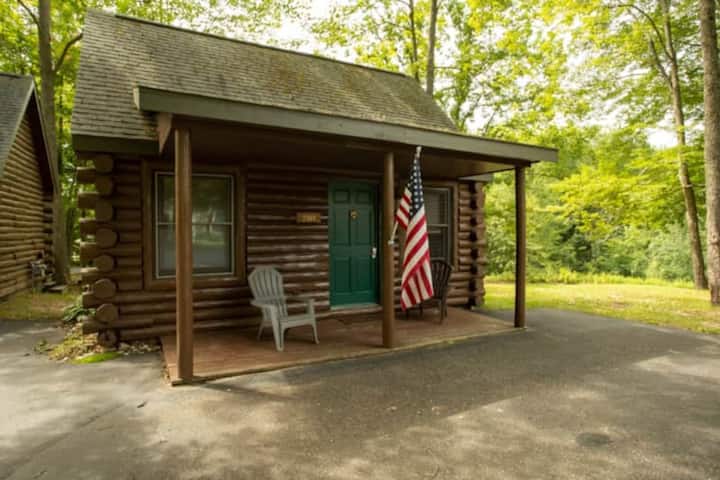 Cabin 2307 - Cozy Log Cabin Within Resort - Gaylord, MI