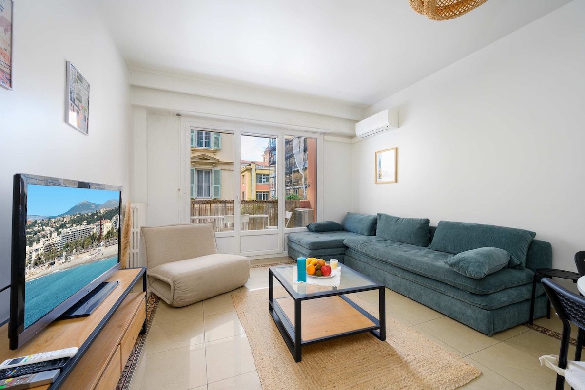 3-bedroom apartment with balcony, Nice city center