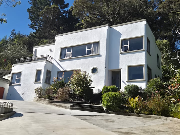 Deco Log In The White House. Deco Apartment. - Flats for Rent in Whanganui ...