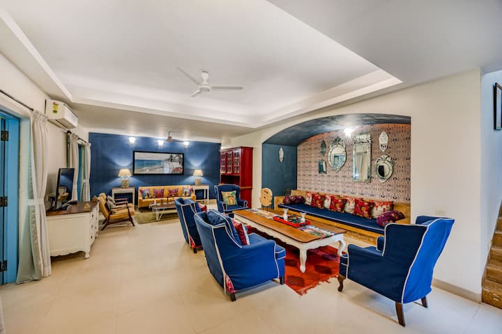 Living room image 1