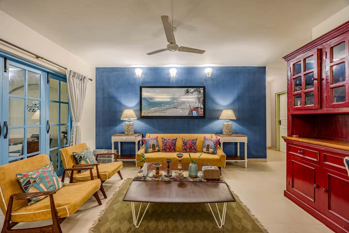 Living room image 3