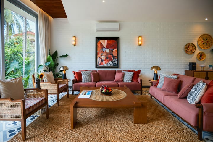 Living room image 1