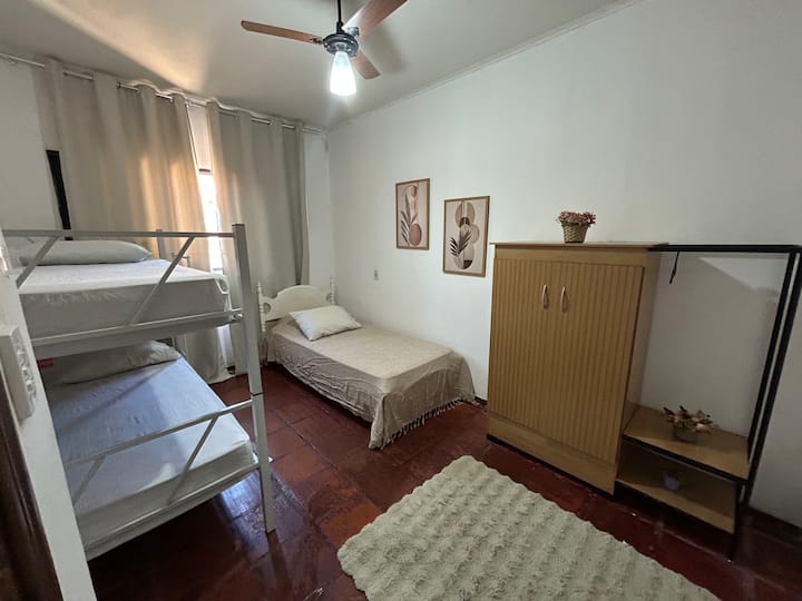 Dhomë gjumi 2