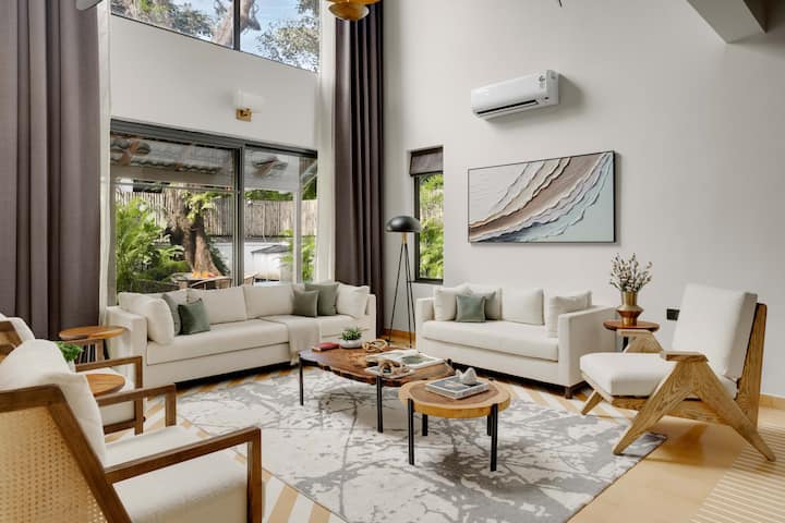 Living room image 1