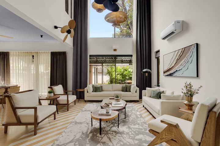 Living room image 2