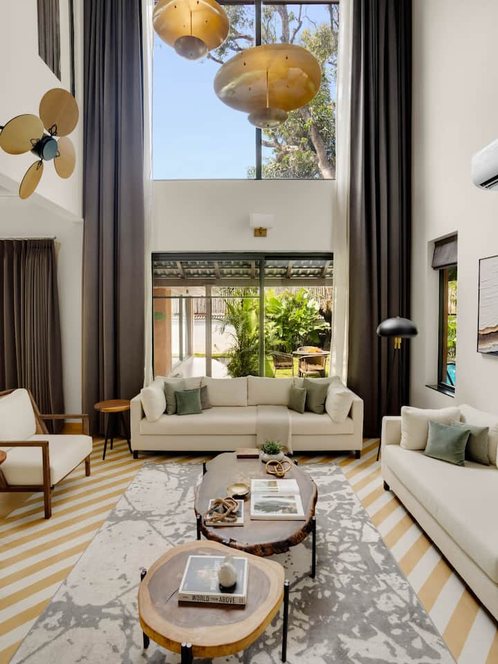 Living room image 5