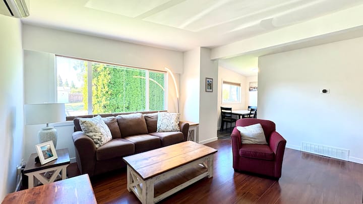 Centrally Located - 1 Km To The Hospital - Prince George