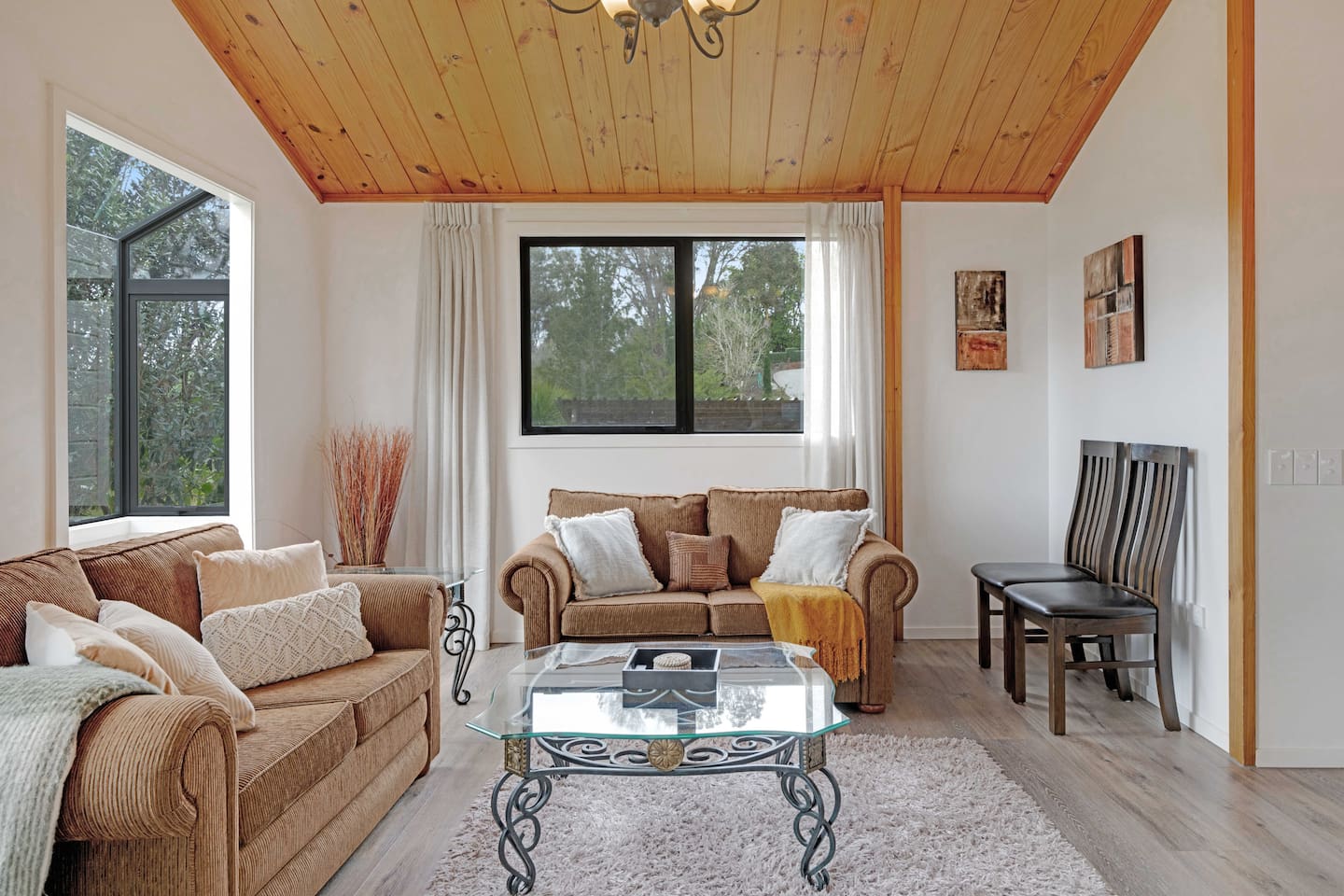 The Cottage Dairy Flat | Farmhouse Country Escape