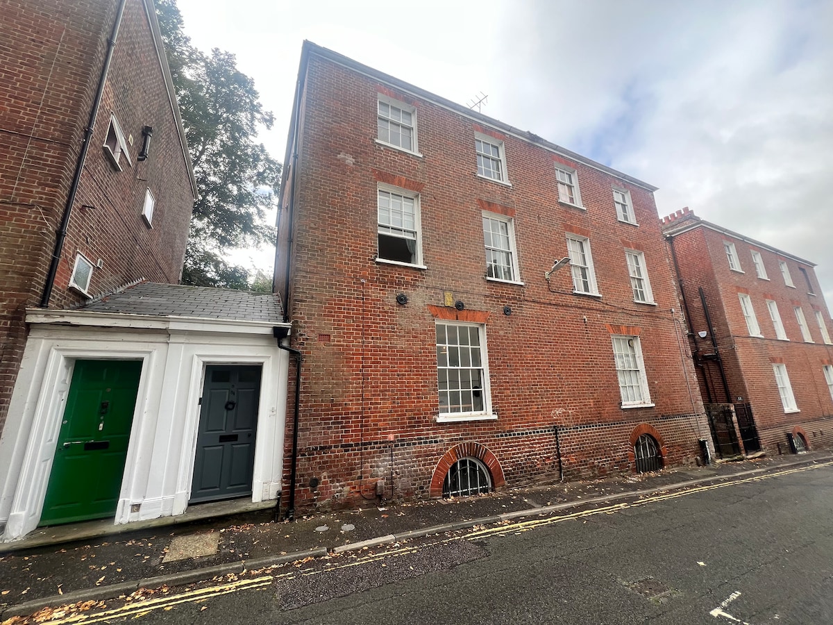 Willow Lane Flat