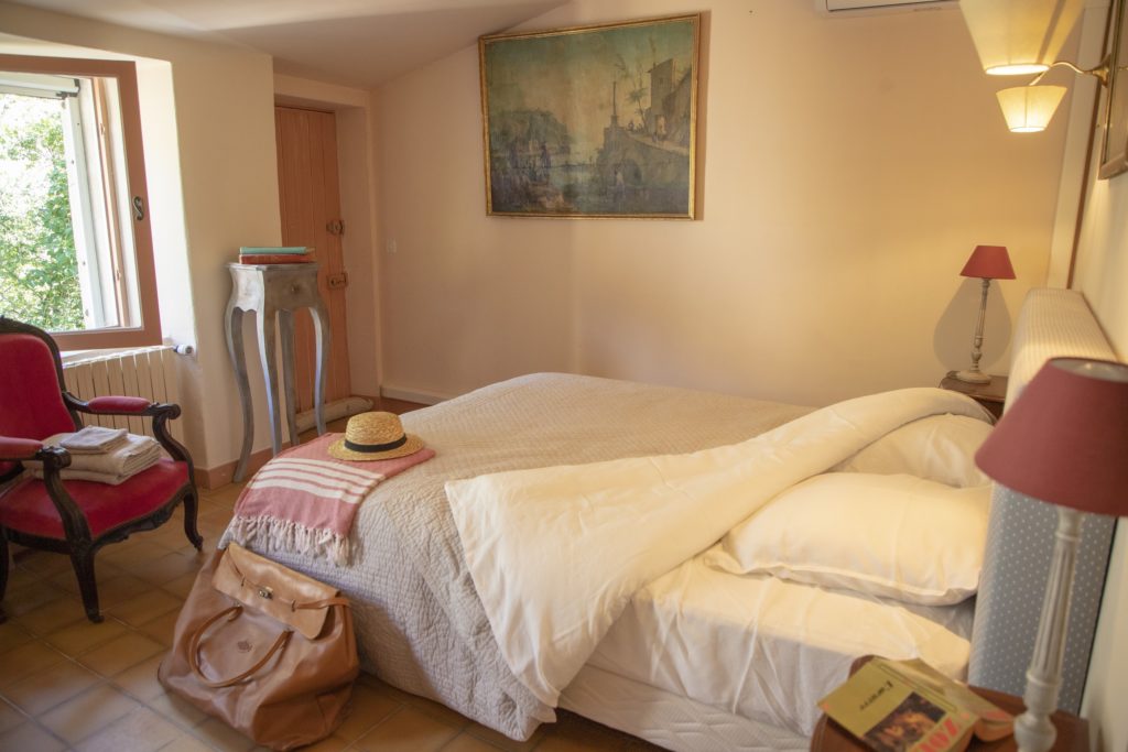 საძინებელი 2