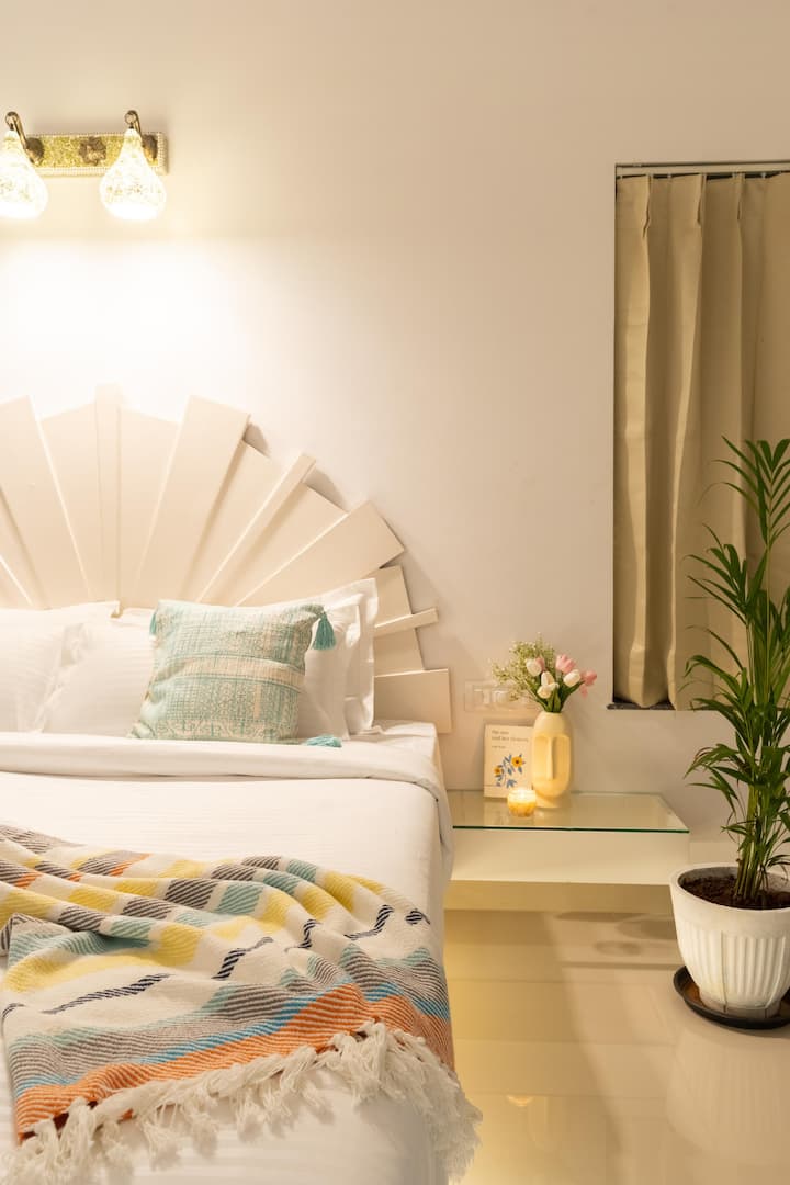 Bedroom 1 image 2