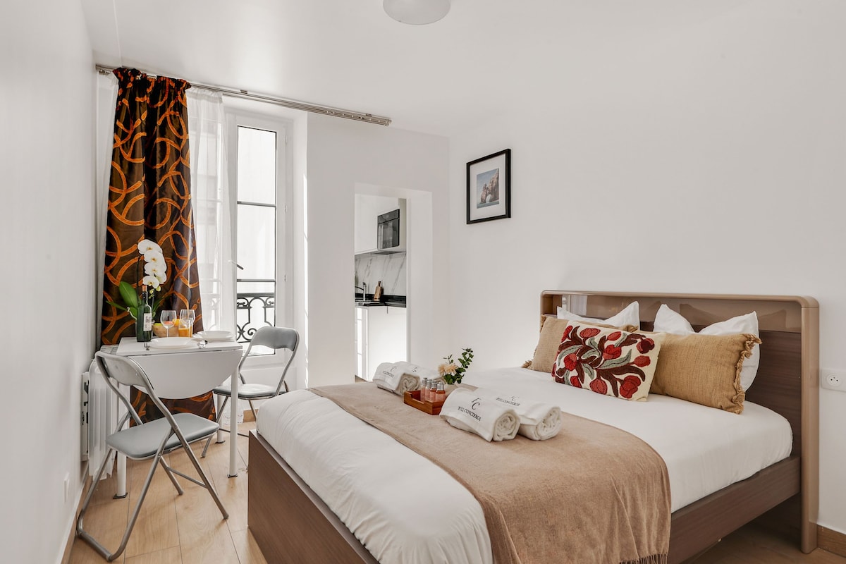 Suite Meslay — Living room