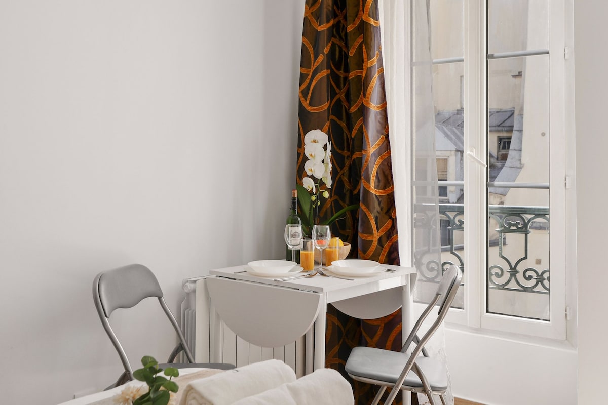 Suite Meslay — Main bedroom