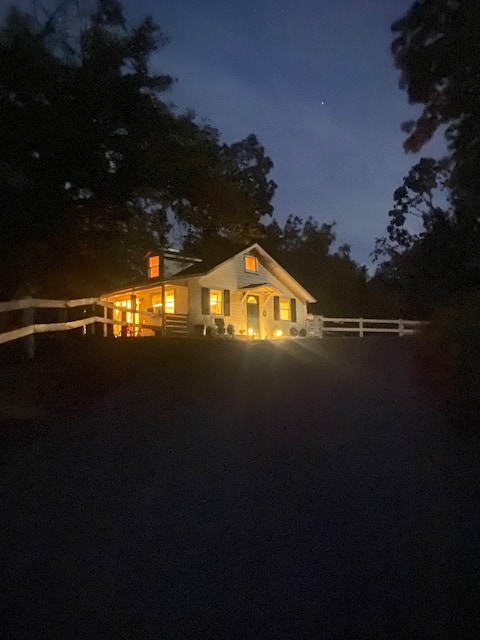 Emma's Cottage, Private and Uplifting