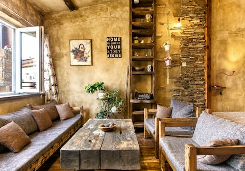 Top Airbnb: Home is where your story begins in София