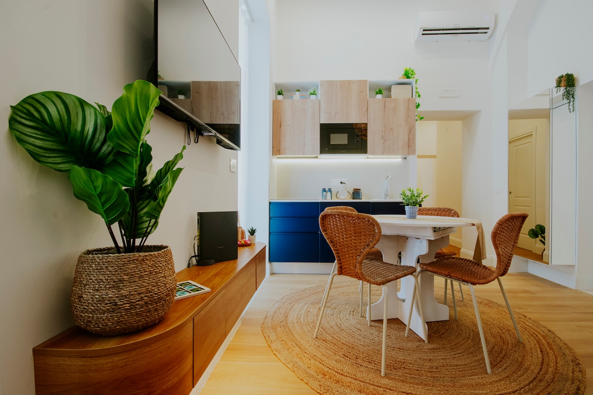 Luxury Apartment Duomo [Historic Centre][2 bath]-B