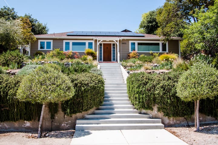 Two Sweet-spacious Home With Two Master Suites Downtown Paso Robles! - Paso Robles, CA