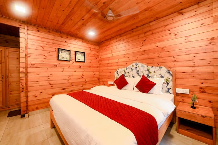 Bedroom 7 image 1