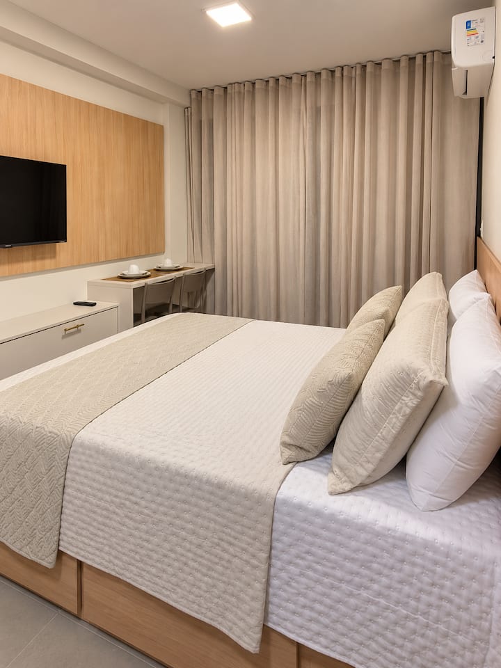 Flat administrado pela Living: Flat com jacuzzi privativa no centro de Porto