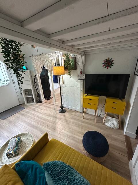 Top performing Airbnb: Tiny House @ Oneness Magic Garden in North Miami