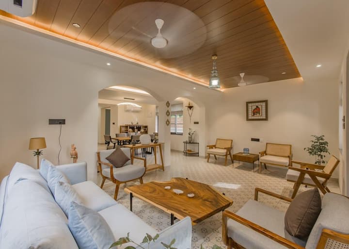 Living room image 1