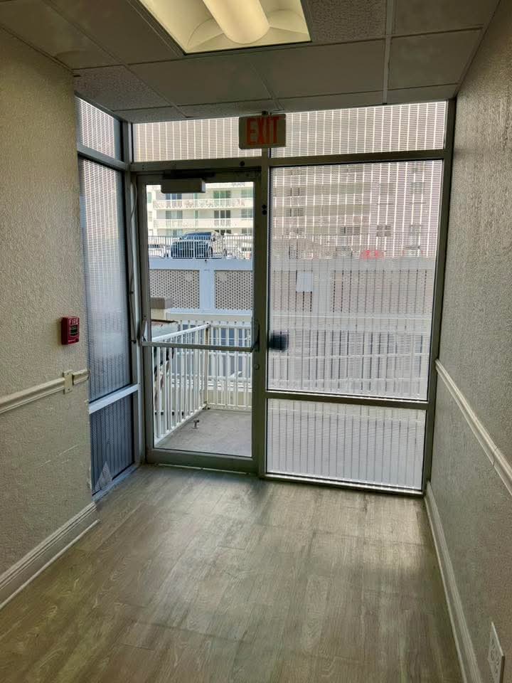 14th Floor •Ocean & City Views •Steps to the Beach