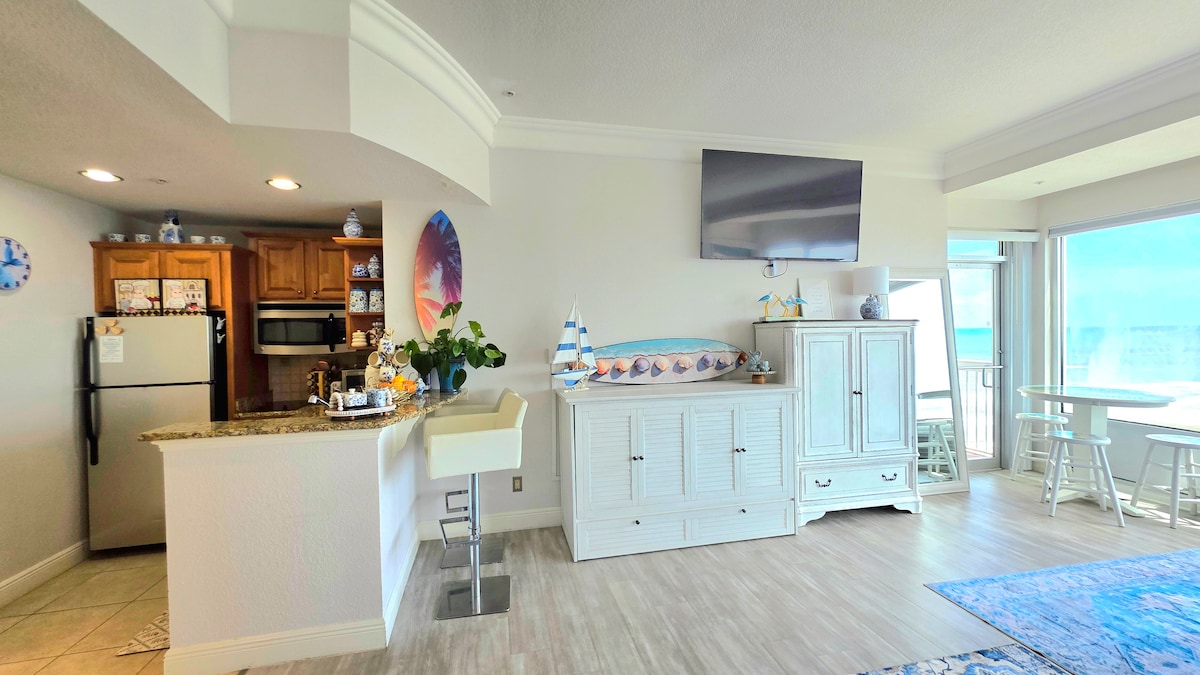 14th-Floor Retreat | Ocean&City Views | Pool Open