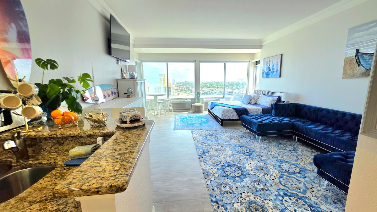 14th-Floor Retreat | Ocean&City Views | Pool Open