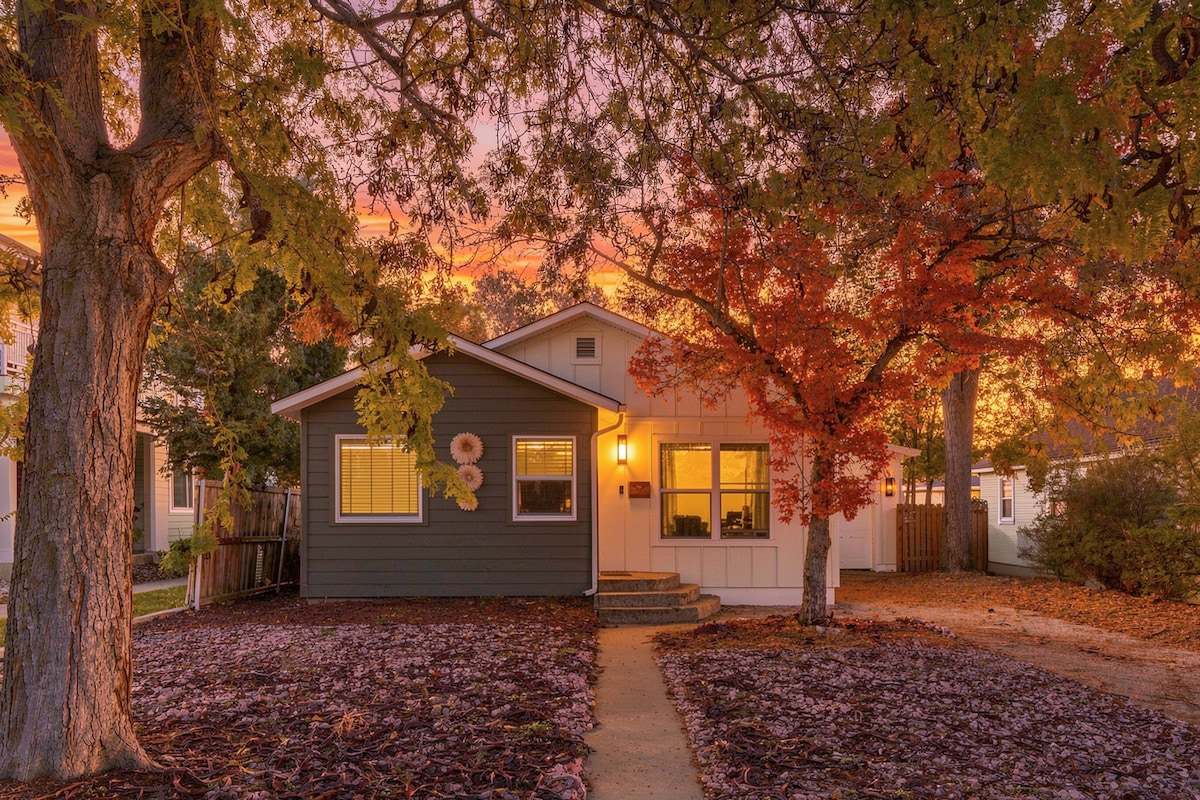 Haven on Garfield•Walk to Dwntn Loveland•Sleeps 8 - Houses for Rent in ...