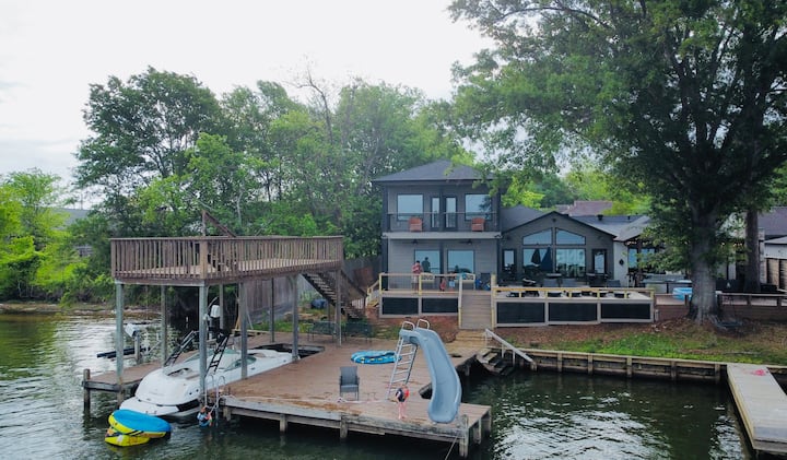 Amazing Lake House On The Shores Of Lake Conroe - Willis, TX