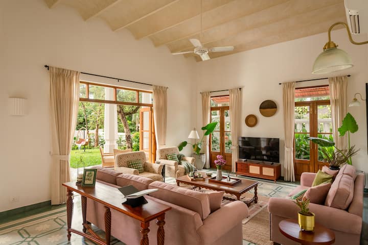 Living room image 2