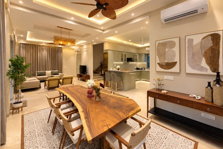 Dining area image 1