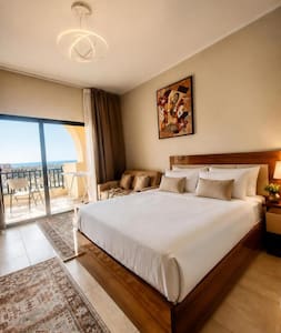 Aldau Heights stylish studio sea and view