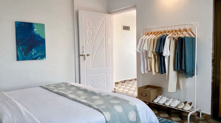 Bedroom 1 image 3