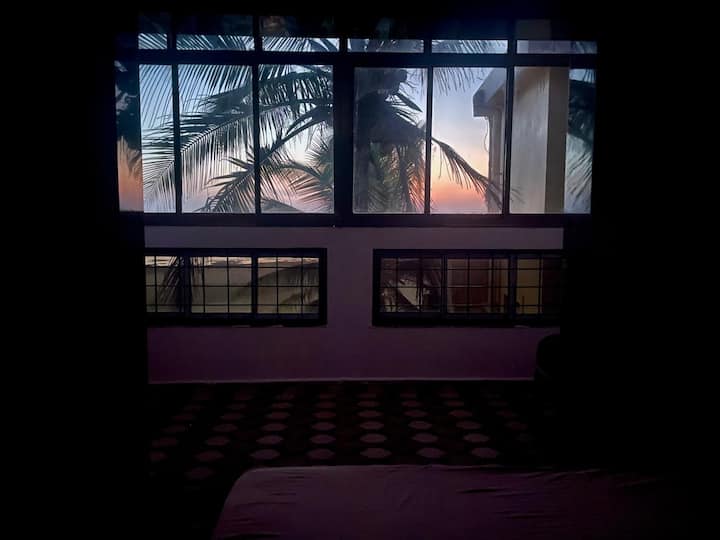 Bedroom 3 image 3