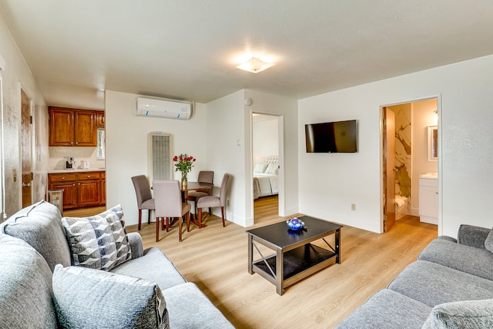 Fullerton Suite W/ Private Yard, Extended Stays - Anaheim