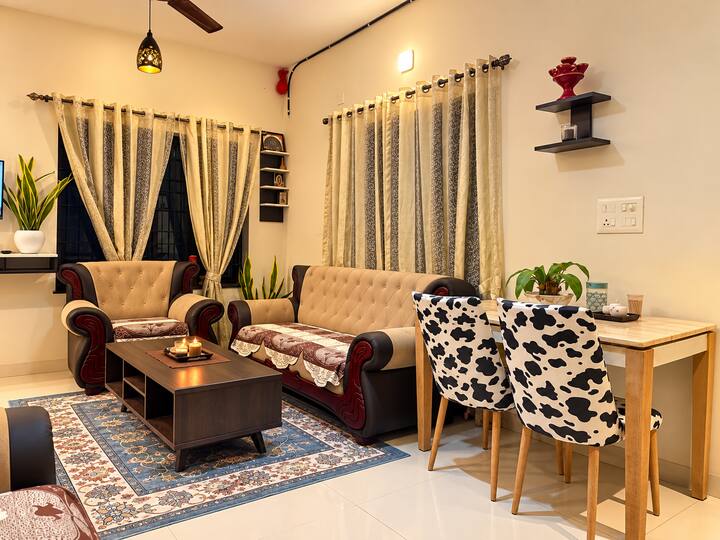 Living room image 2