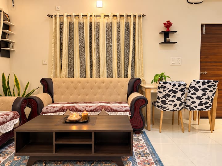 Living room image 1