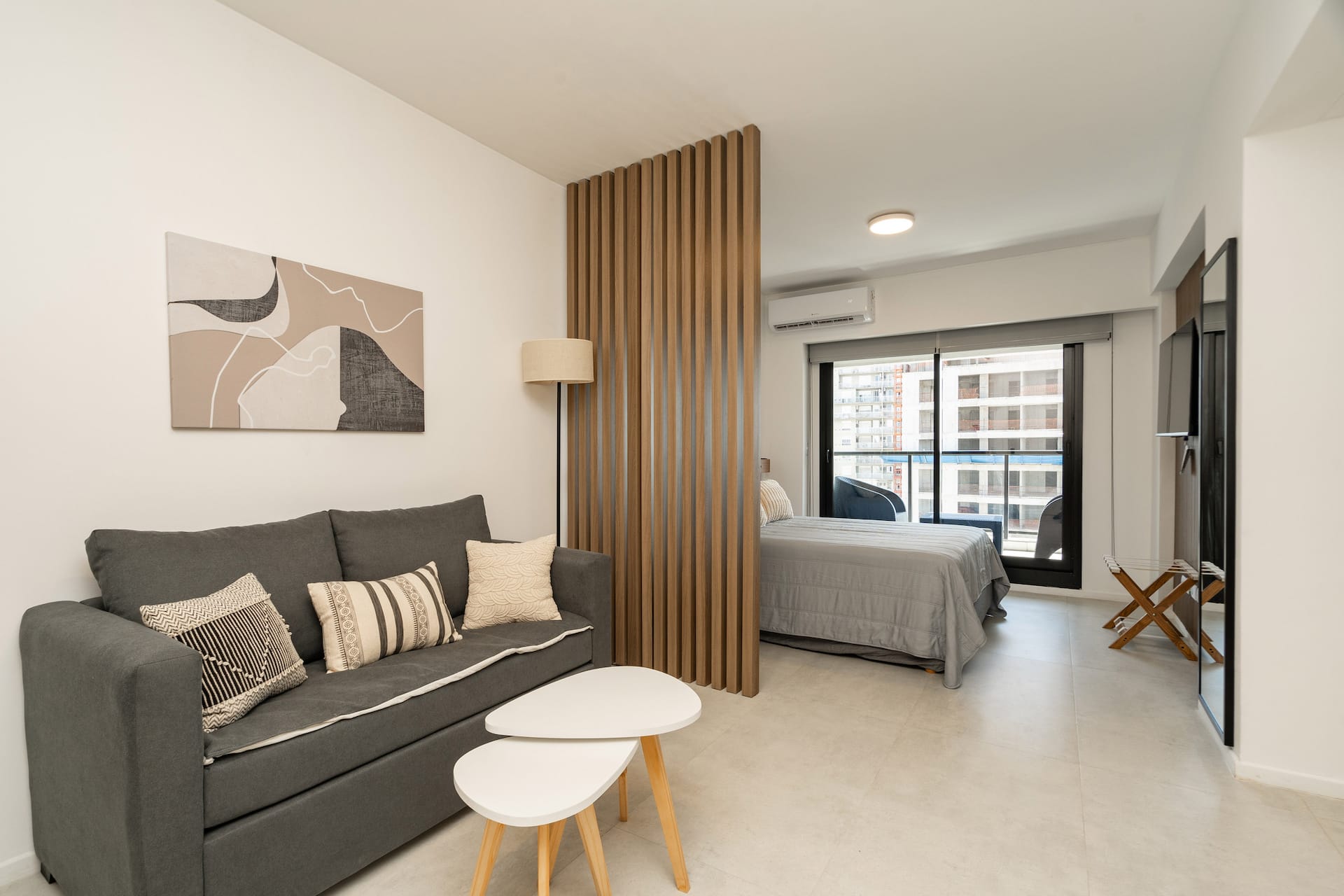 1BR with balcony and gym