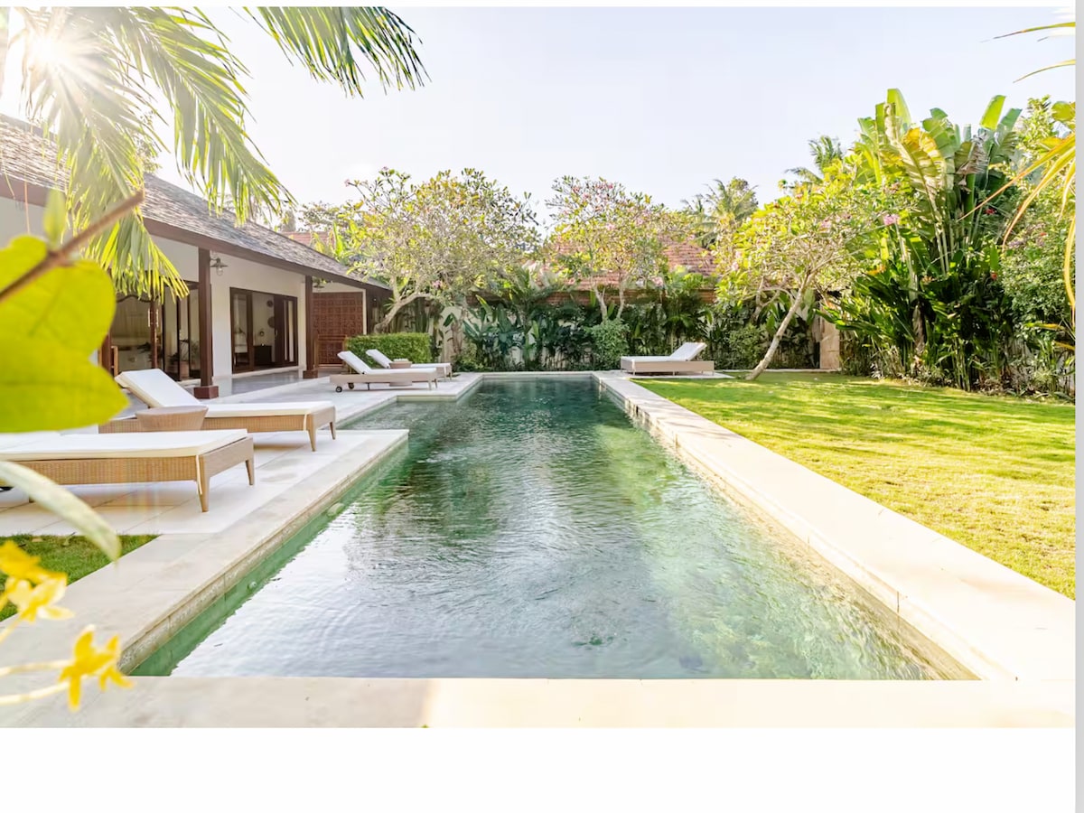 Villa Mulia Private 3 BR Large Pool | Kuta Centre - Houses for Rent in ...