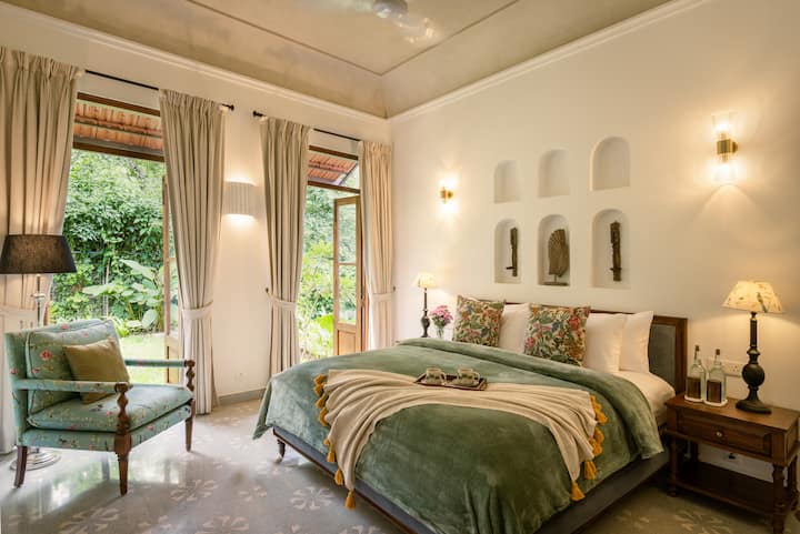 Bedroom 1 image 3