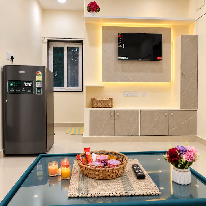 Premium 1bhk In Gachibowli | Couple & Family Stay - India