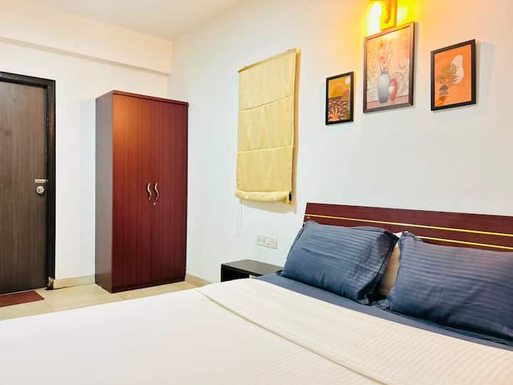 Bedroom 1 image 1