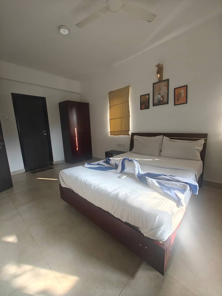 Bedroom 3 image 1