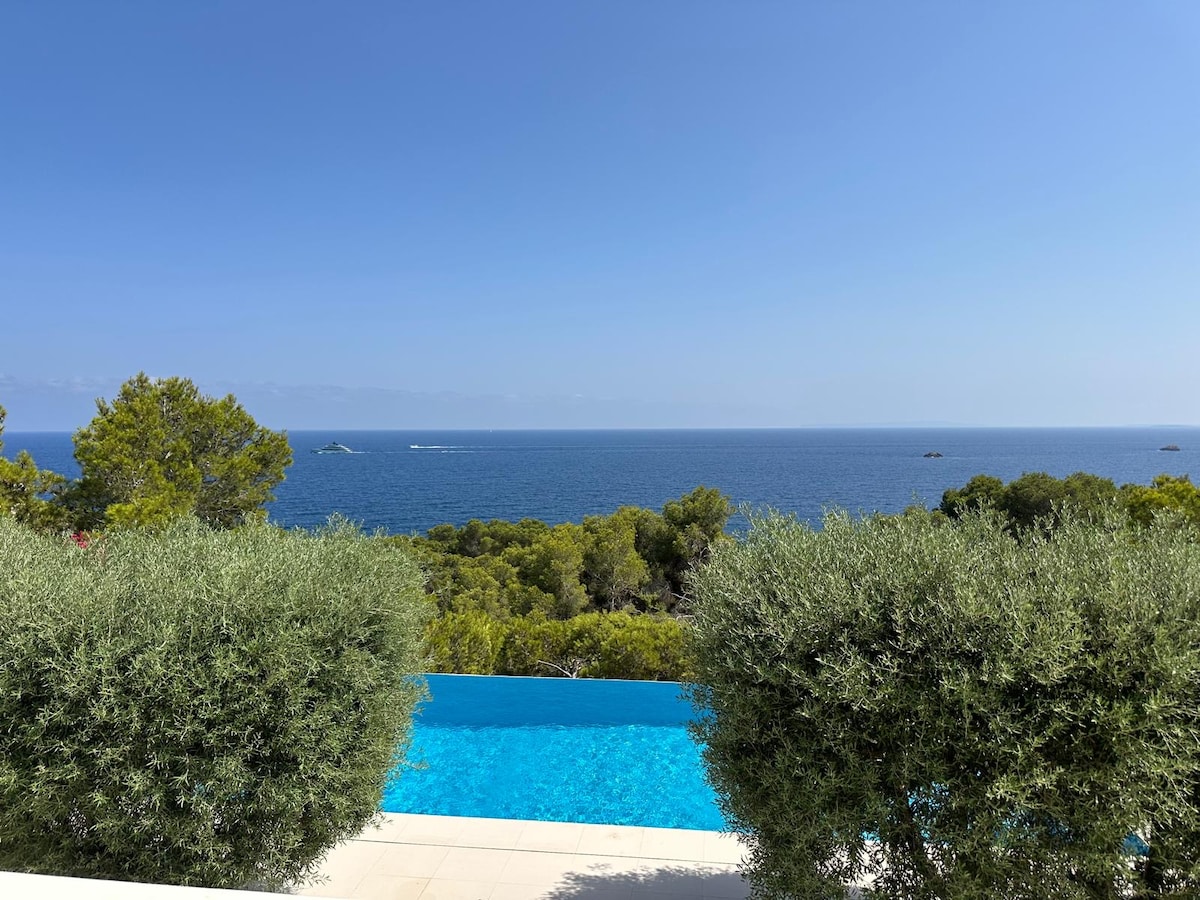 Villa Pinar — view 2