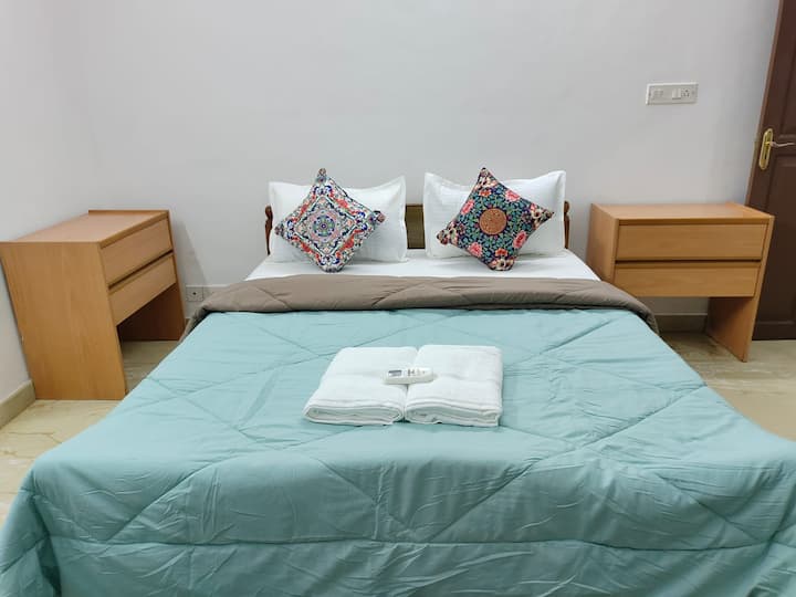 Bedroom image 6