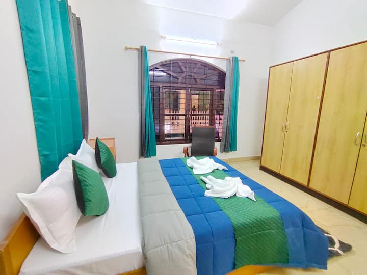 Bedroom image 2