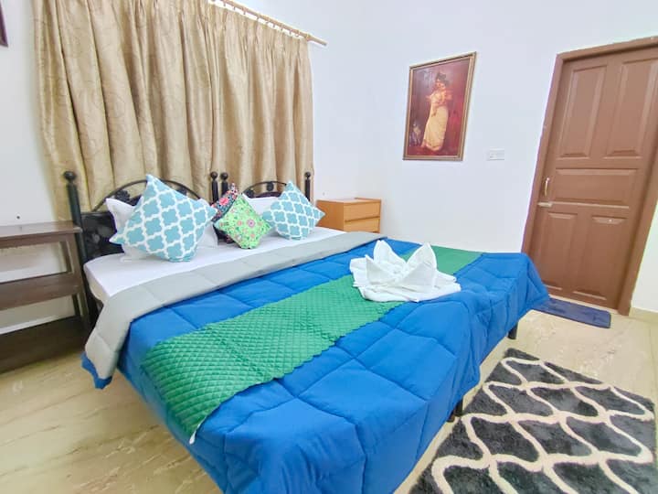 Bedroom image 5