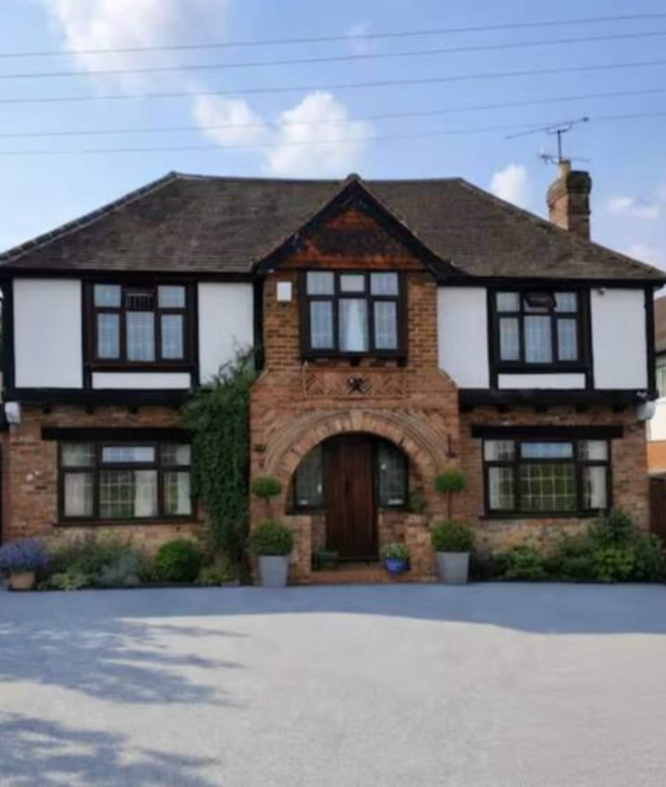 Work & Study Stay | Sleeps 1 | Reading - Houses for Rent in Earley ...