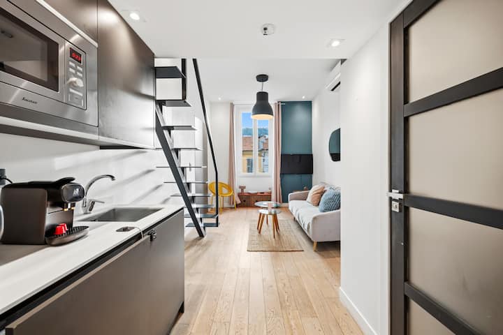 Charming Studio with Mezzanine - Port & AC - Apartments for Rent in ...
